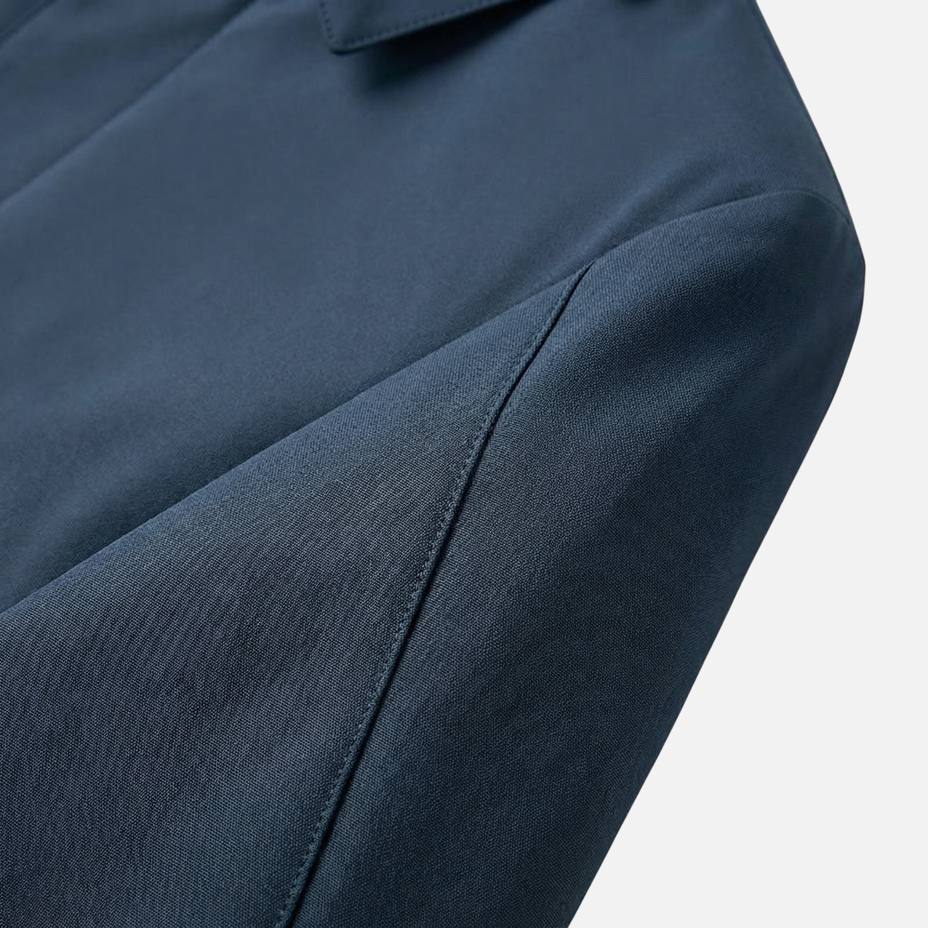 Men’s Insulated Trench Coat with Buttoned Cuffs