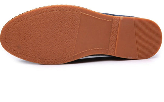 Lacquered Pointed Toe Lace-Up Oxford Shoes for Men | Embossed Details