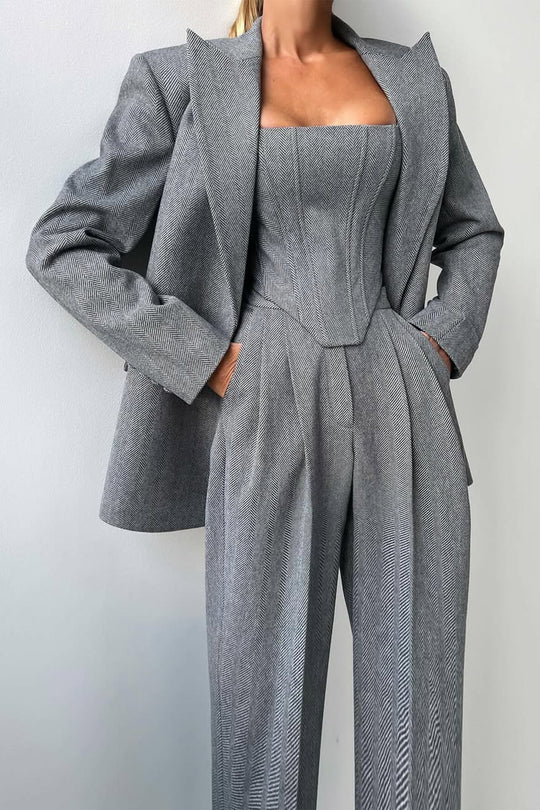 Hannah | Three-piece set with double-breasted blazer