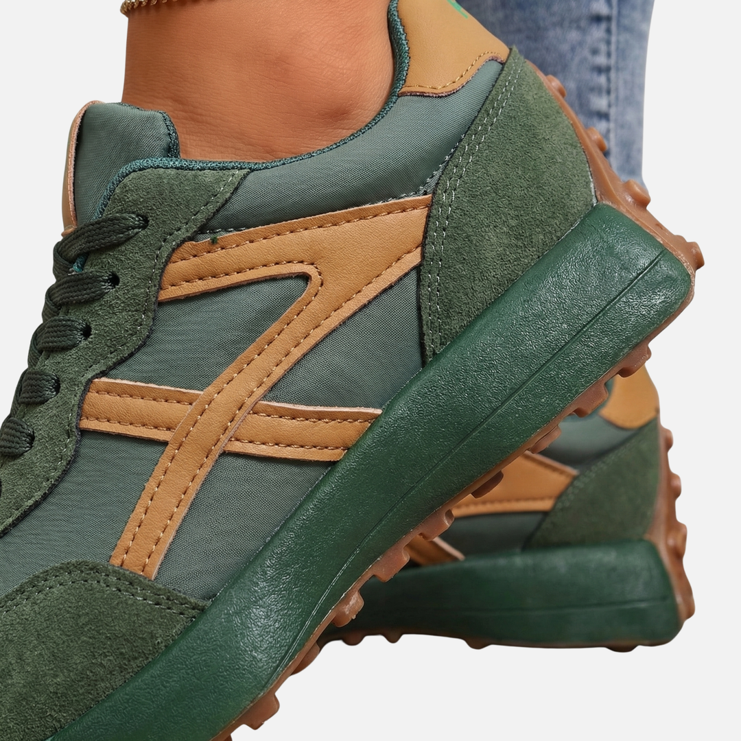 Sporty Silhouette Running Trainers with Supportive Sole for Women