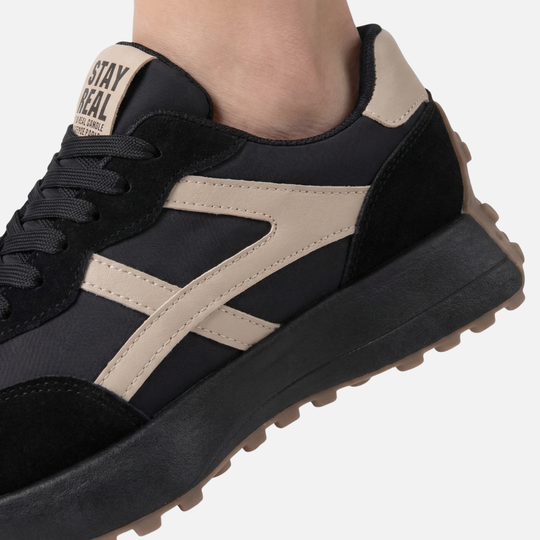 Sporty Silhouette Running Trainers with Supportive Sole for Women