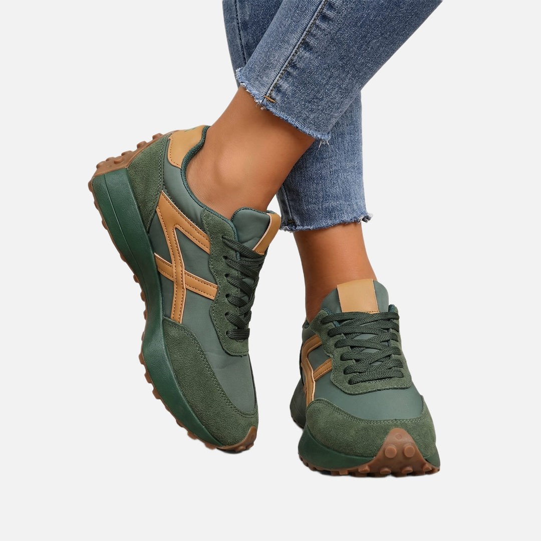 Sporty Silhouette Running Trainers with Supportive Sole for Women