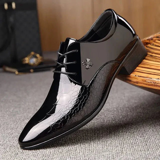 Embossed Pattern Pointed Toe Formal Shoe for Men | Lace-Up Patent Look Design