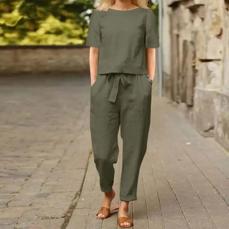 CHARM | CHIC TWO-PIECE LOUNGE SET