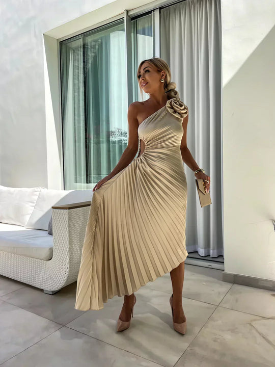OPHELIA | CHIC PLEATED DRESS