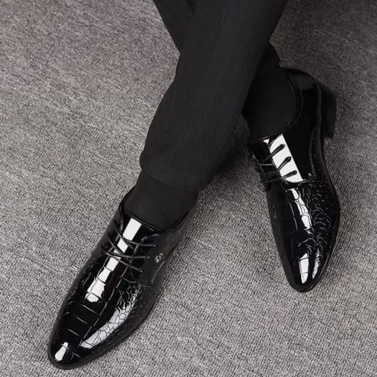 Embossed Pattern Pointed Toe Formal Shoe for Men | Lace-Up Patent Look Design