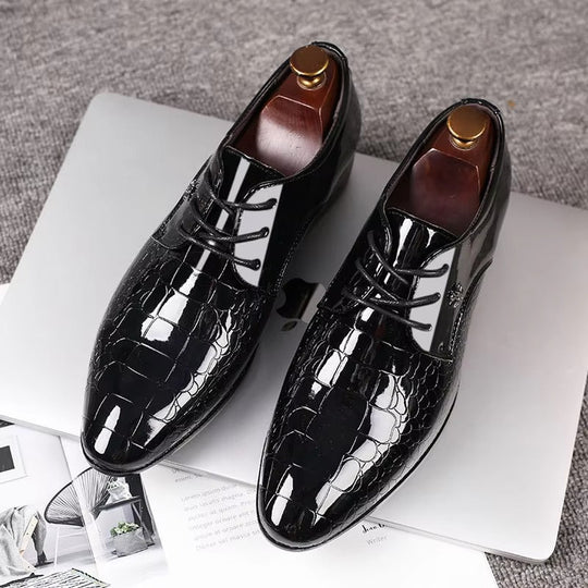 Embossed Pattern Pointed Toe Formal Shoe for Men | Lace-Up Patent Look Design